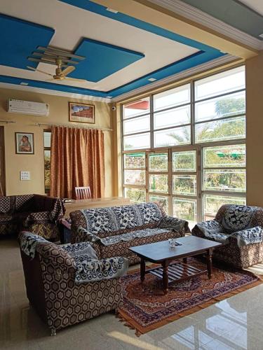 บริการและสิ่งอำนวยความสะดวก, Hotel Yuvraj Nature  in สุรัชกุนท์