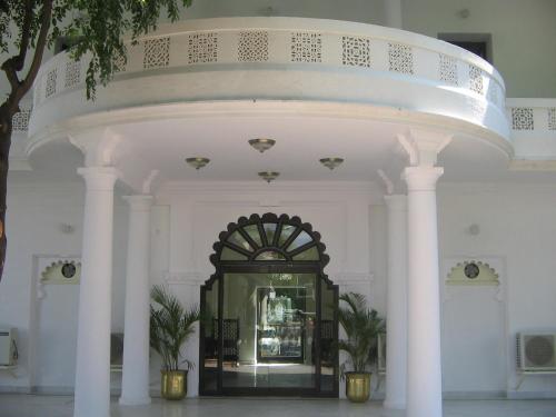 Garden Hotel