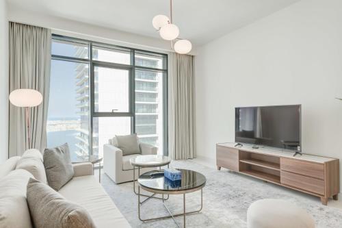 Silkhaus Vacation Homes Exquisite Sea View 1BDR At Marina Vista, Dubai