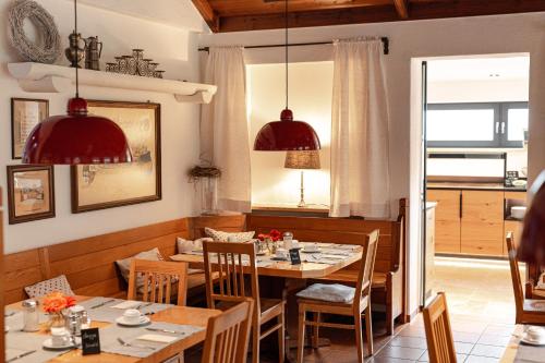 餐廳, Bierhotel - Hotel & Brauereigasthof Schneider in 艾星