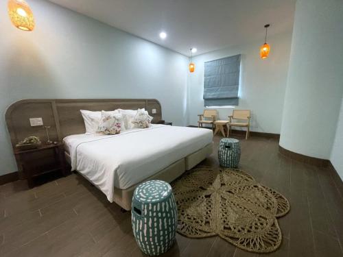 King Suite with Sea View image 5