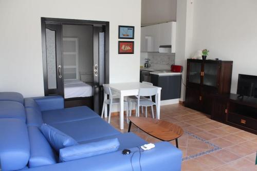 CASA TABARCA , disfruta del mágico atardecer de la isla (CASA TABARCA , disfruta del magico atardecer de la isla) in Isla De Tabarca