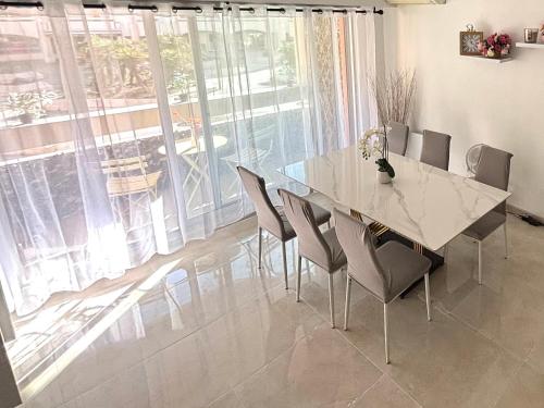 Nice Port , 2BR, 6 Guests, Walk to Beach and Old Town, Nice (fotografie 5)