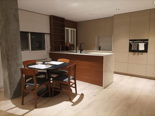 Moderno apartamento con garaje junto Corte inglés