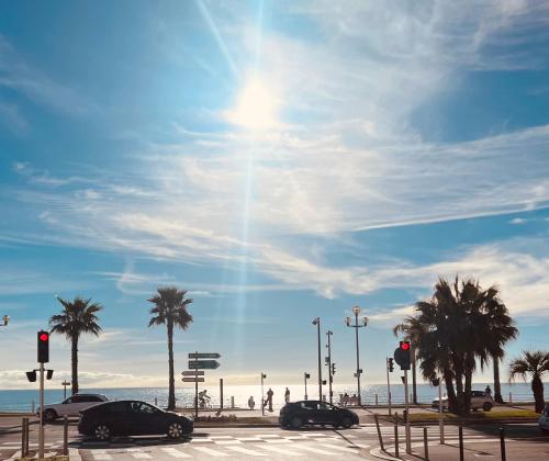 Luxe et charme Méditerranéen face à la promenade des Anglais 1