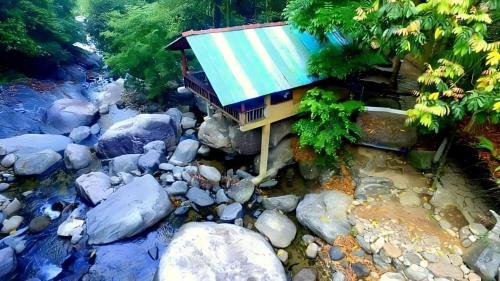. Cave N Falls Nature Resort & Water Park #Gallene Gedara
