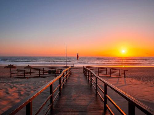 House beach in Lizandro by Ericeira Property in บาเลยา