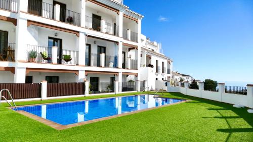 Casita Frigiliana - stunning new apartment with views with private parking space