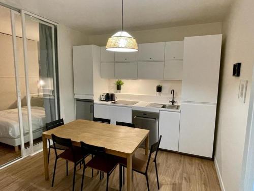 St Germain Beauvoir ChicSuites - main image