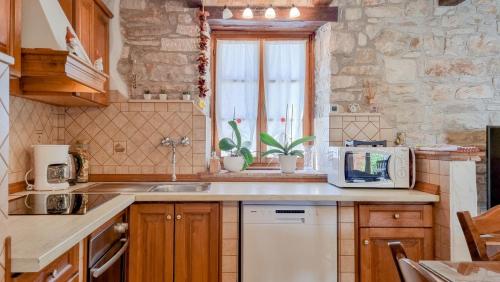 Ariana – Novigrad, IA