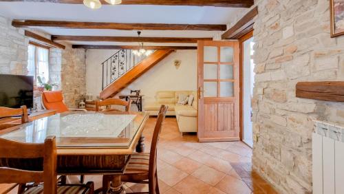 Ariana – Novigrad, IA