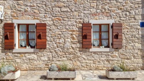 Ariana – Novigrad, IA