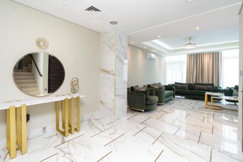 Exclusive 6 Bedroom Villa with Pool and Gym access, Dubaj (fotografie 6)