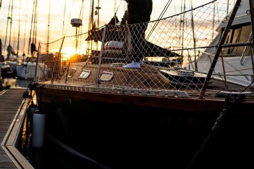 The Captains Locker - 30ft Yacht