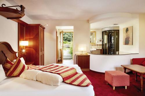 Junior Suite with Garden View