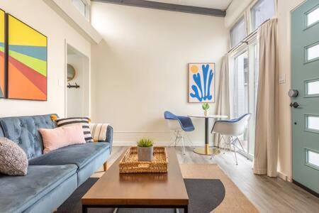 AMAZING Hermosa Beach Location plus Free Parking in Hermosa Beach, USA