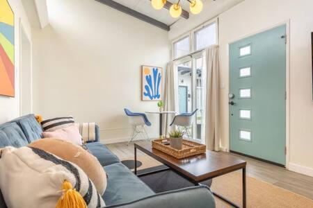 AMAZING Hermosa Beach Location plus Free Parking in Hermosa Beach, USA