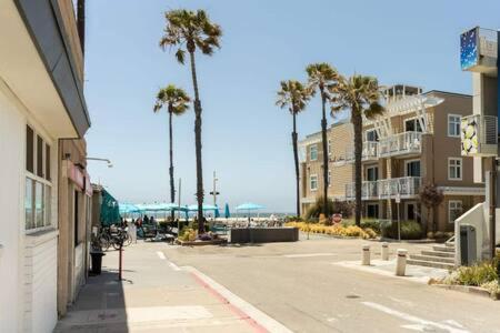 AMAZING Hermosa Beach Location plus Free Parking