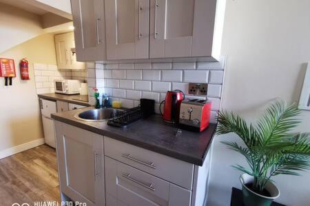 Cosy Apartment near OConnell ST RELIABLE FAST WIFI, Dublin (photo 4)