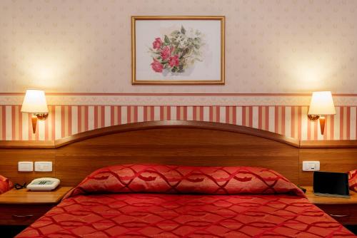 Hotel Tiffany - image 5