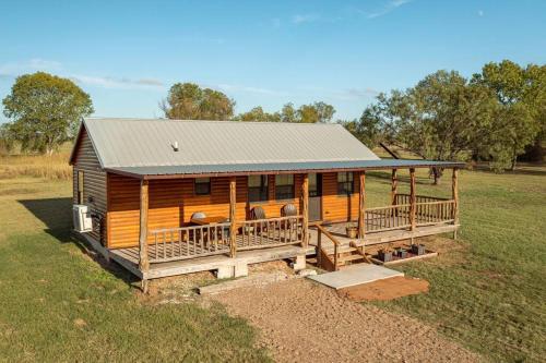 Brazos River Cabin on 15 acres