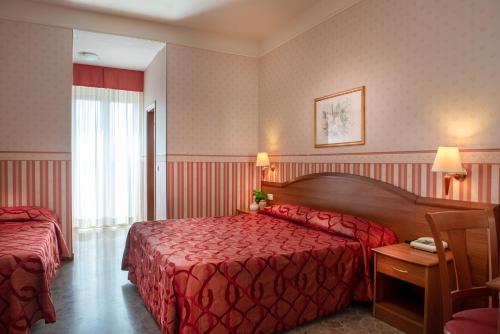 Hotel Tiffany - image 11