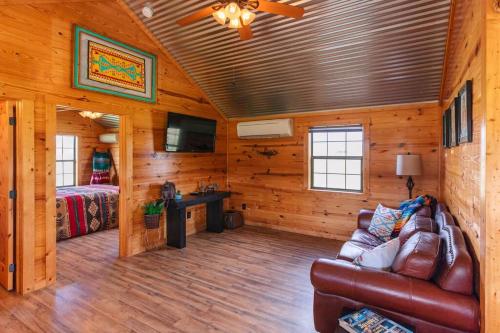 Brazos River Cabin on 15 acres