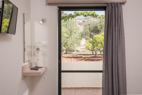 View, Mear Luxury Holiday Homes - Cretan Sunny Gems in Pelekanos