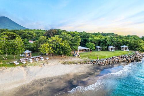 Strand, Montpelier Nevis in Pond Hill
