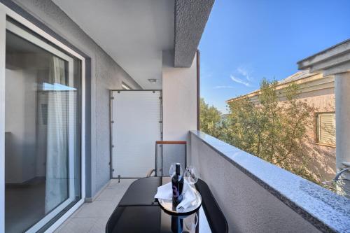 Deluxe Double Room with Balcony room in Sunset Split Rooms