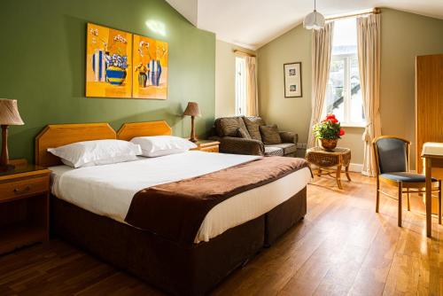 The Oystercatcher Lodge
