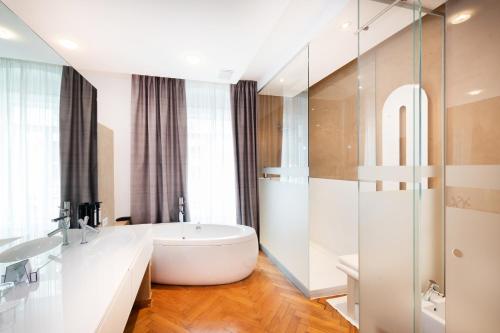 Fürdőszoba, Hotel Aurora in Meran