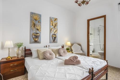 Central Penthouse, close to the Natural pools with Big terrace, ocean & city view 5
