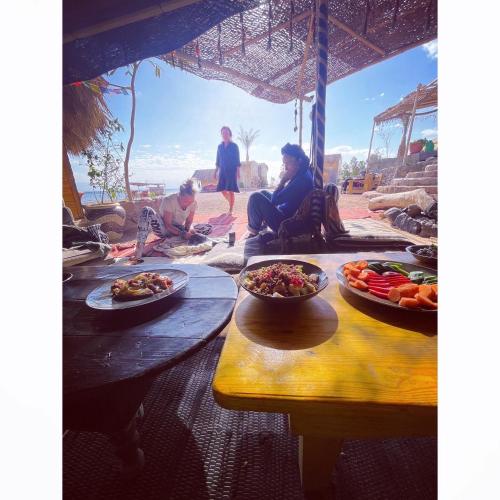 Ресторан, Live the bedouinlife in Нувейба