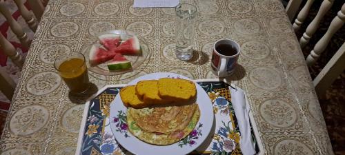 อาหารและเครื่องดื่ม, Kingston Airport bed and breakfast near สนามบินนานาชาตินอร์แมน แมนลีย์