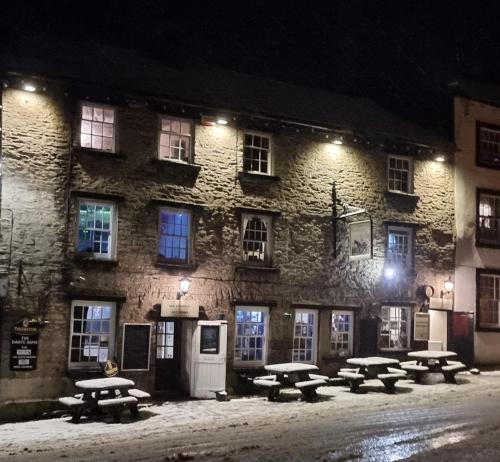 Middleham Hotels