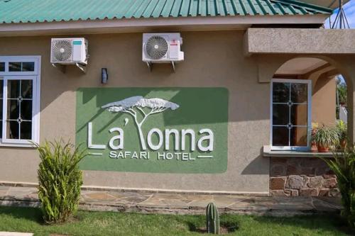 LATONA SAFARI HOTEL