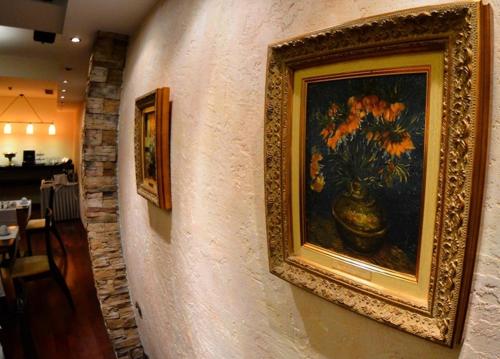 Nicola Hotel - image 5