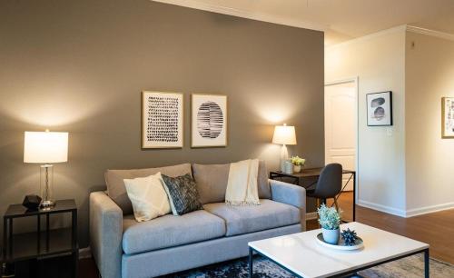 Landing Modern Apartment with Amazing Amenities (ID7301) in Durham (NC)