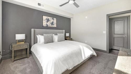 Landing Modern Apartment with Amazing Amenities (ID8595X86) in Parker (CO)