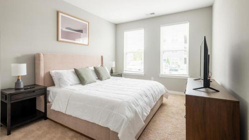 Landing Modern Apartment with Amazing Amenities (ID7738X85) in Falconbridge
