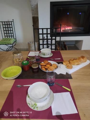 Ēdiens un dzērieni, La Maison de Rochebois, chambres et table d'hôtes, Savoie, France (La Maison de Rochebois, chambres et table d'hotes, Savoie, France) in Champagneux ciems