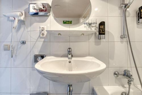 Triple Room image 8