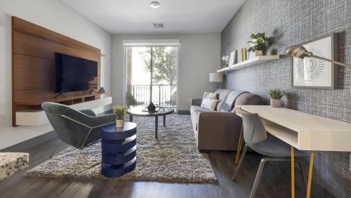 Landing - Modern Apartment with Amazing Amenities (ID6298X53) in Parker (CO)