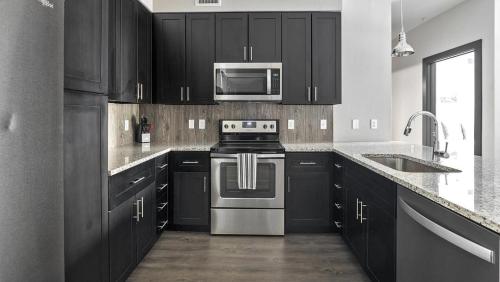 Landing - Modern Apartment with Amazing Amenities (ID6298X53) in Parker (CO)
