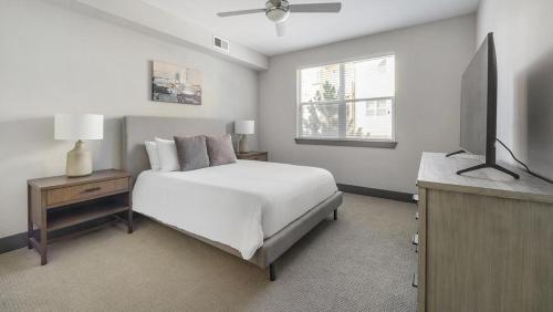 Landing - Modern Apartment with Amazing Amenities (ID6298X53) in Parker (CO)