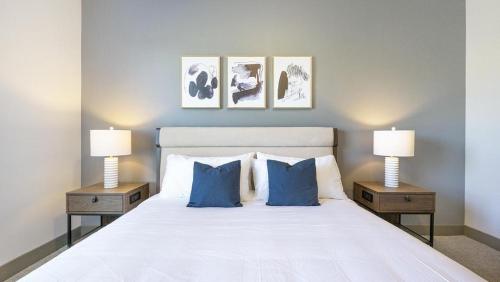 Landing - Modern Apartment with Amazing Amenities ID9024X45 in Spring Hill, USA