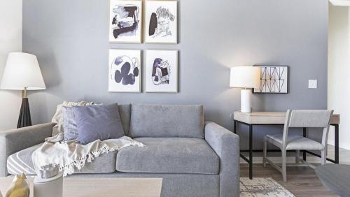 Landing - Modern Apartment with Amazing Amenities ID8784X50 in Jacksonville, USA