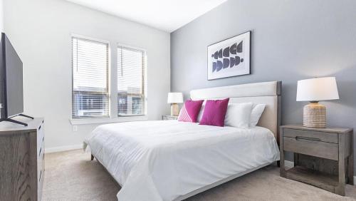 Landing - Modern Apartment with Amazing Amenities ID8784X50 in Jacksonville, USA