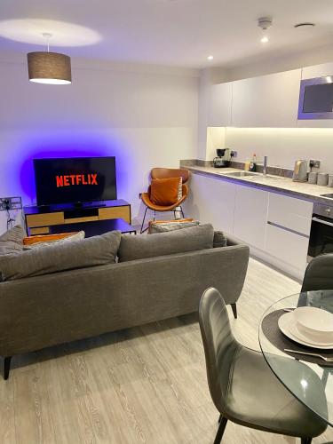 Luxury City Suite Apartment 2 King Size Beds & 2 Baths - Manchester